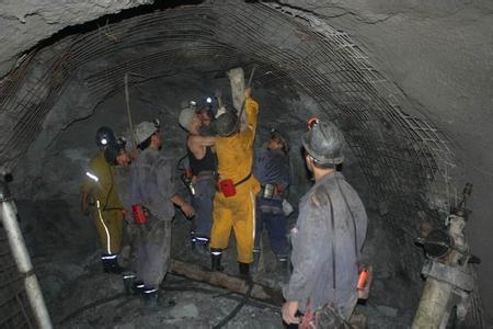自流井工程爆破中的危险因素分析以及应对工程爆破危险的措施